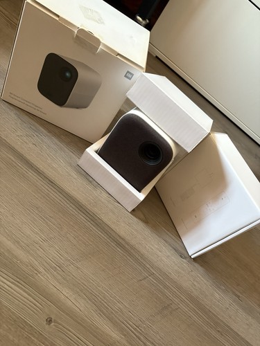 Smart compact projector - mi,